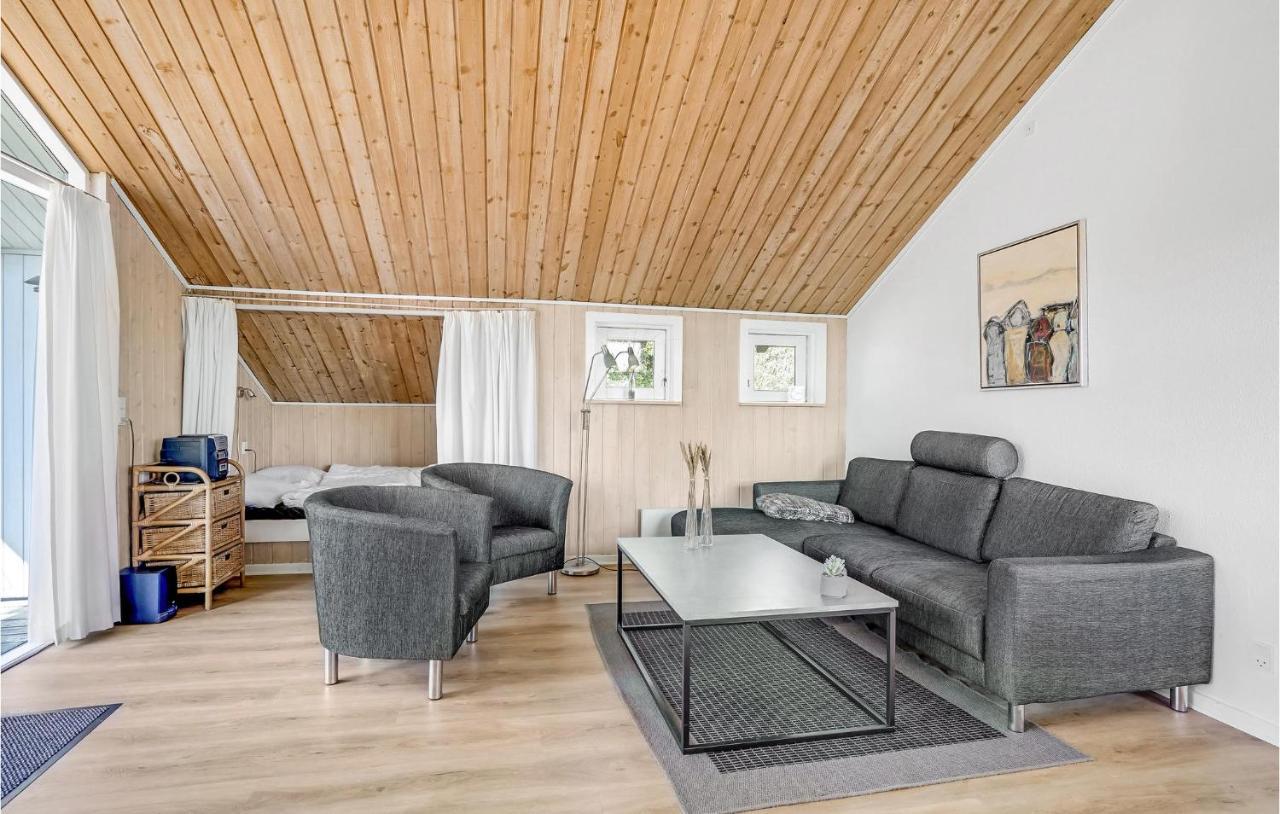 Amazing Home In Blavand With Wifi 外观 照片