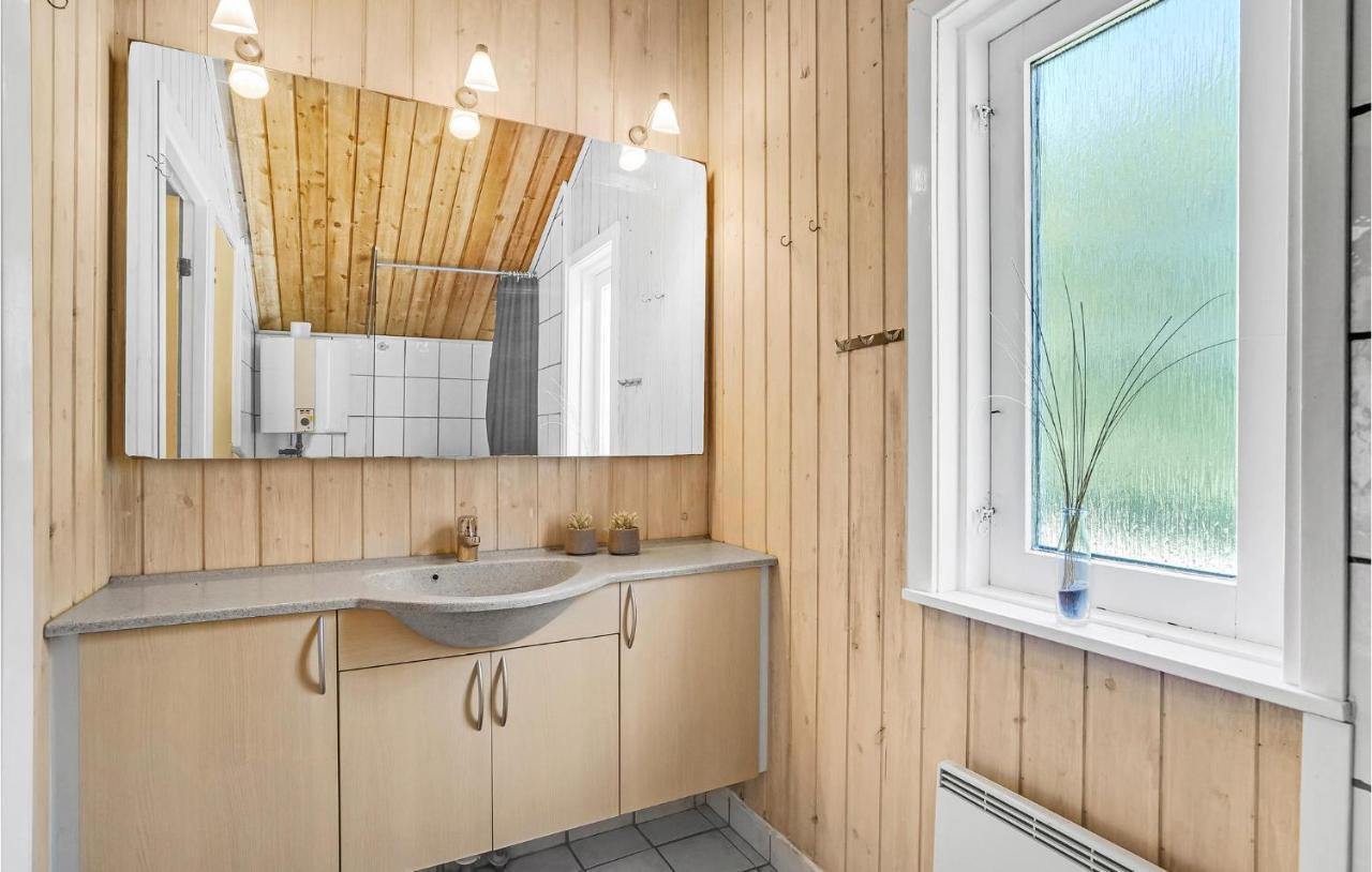Amazing Home In Blavand With Wifi 外观 照片