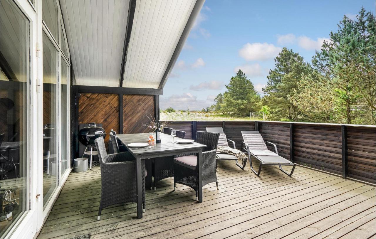 Amazing Home In Blavand With Wifi 外观 照片